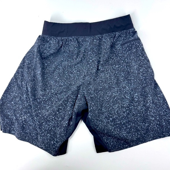 lululemon athletica Speckled Black and Gray Shorts - Picture 5 of 8
